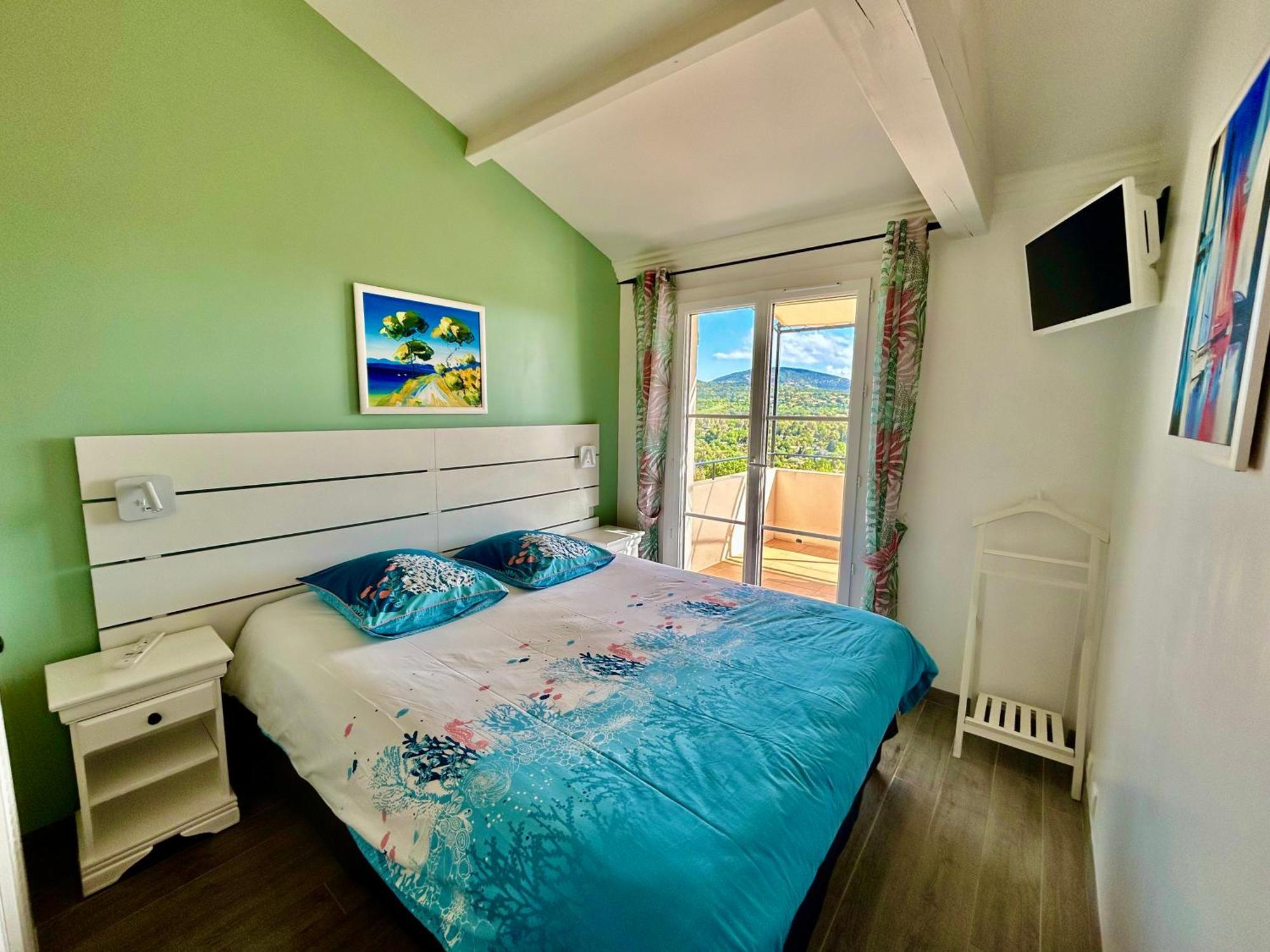 Les Restanques Vue Mer Pressoir 3131 Grimaud Exterior foto