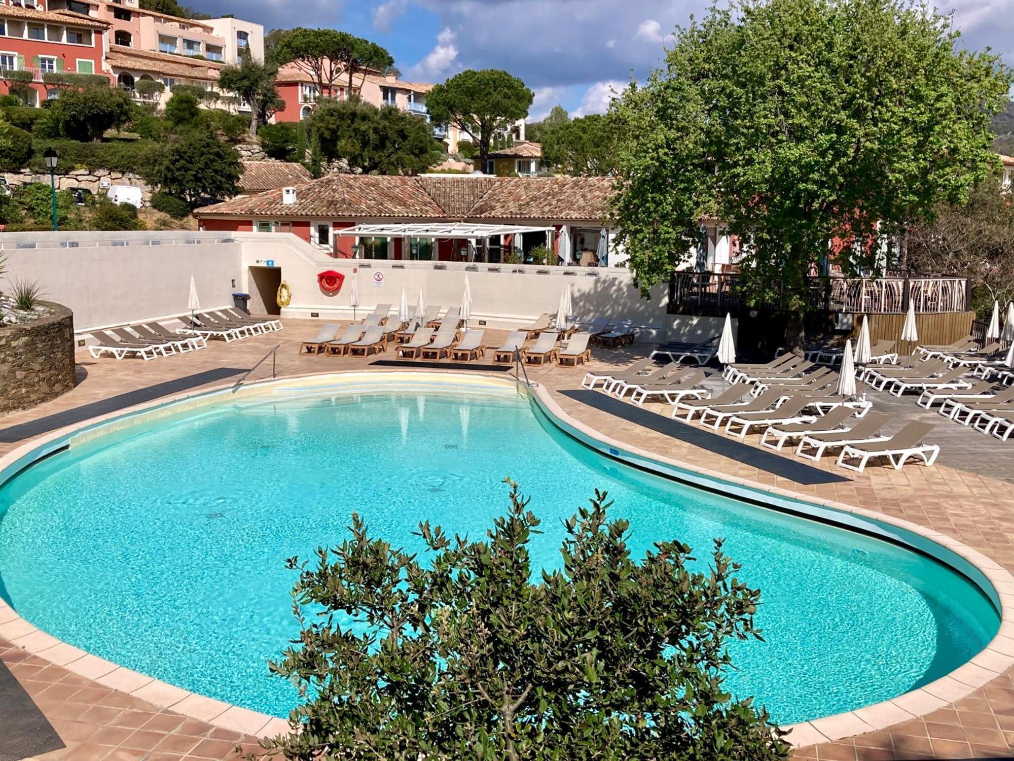 Les Restanques Vue Mer Pressoir 3131 Grimaud Exterior foto